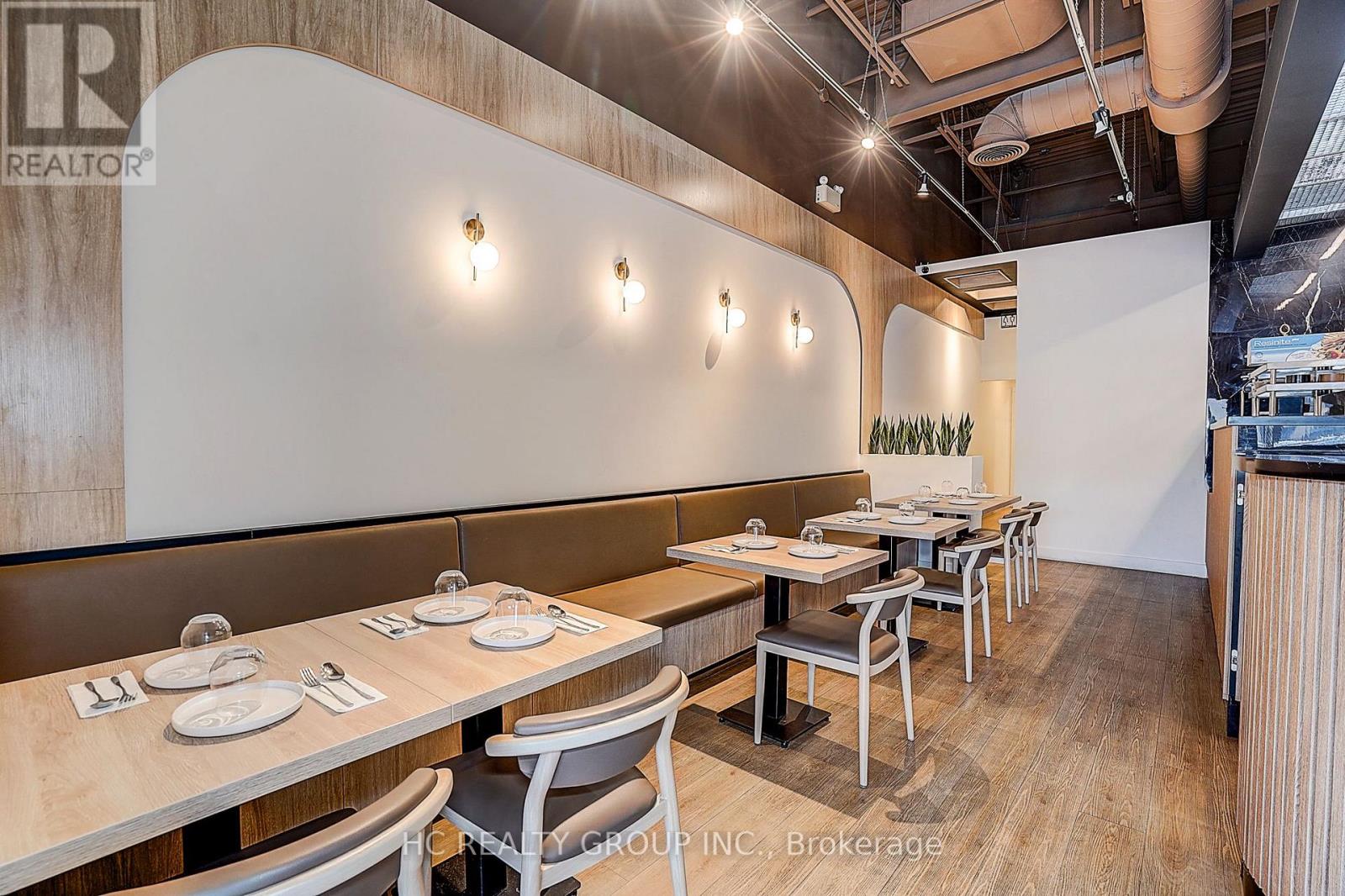 D - 16 Vogell Road, Richmond Hill, Ontario  L4B 3K4 - Photo 7 - N12877704