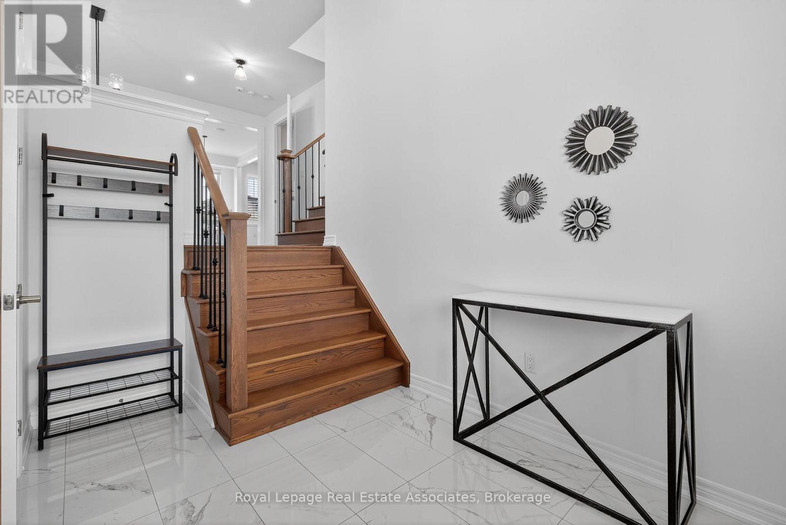 113 Sutcliffe Way, New Tecumseth, Ontario  L9R 0N9 - Photo 3 - N12877718