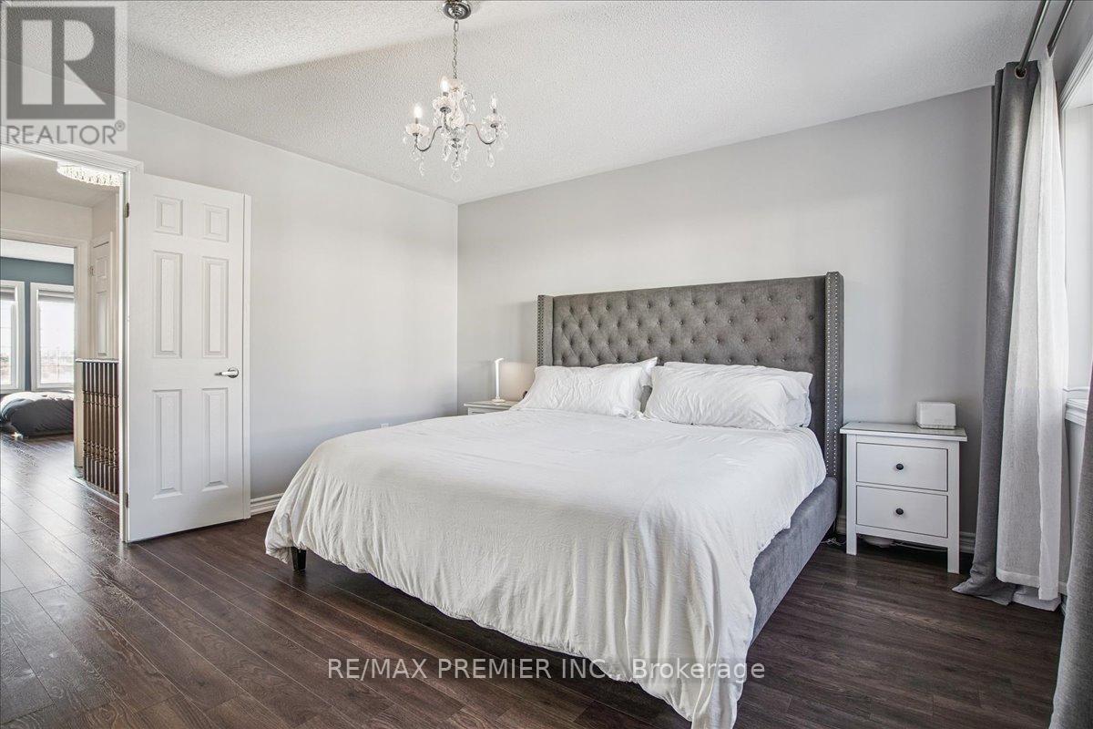 149 Taucar Gate, Bradford West Gwillimbury (Bradford), Ontario  L3Z 0V7 - Photo 16 - N12877724