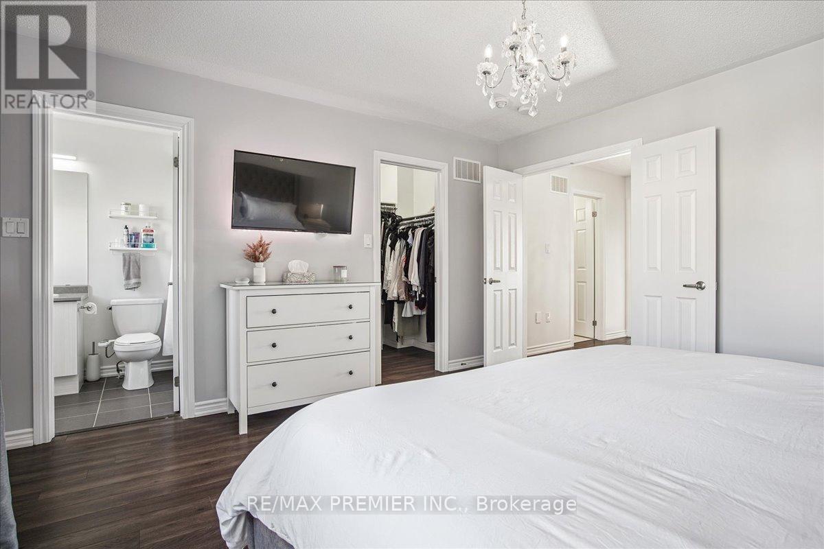 149 Taucar Gate, Bradford West Gwillimbury (Bradford), Ontario  L3Z 0V7 - Photo 17 - N12877724