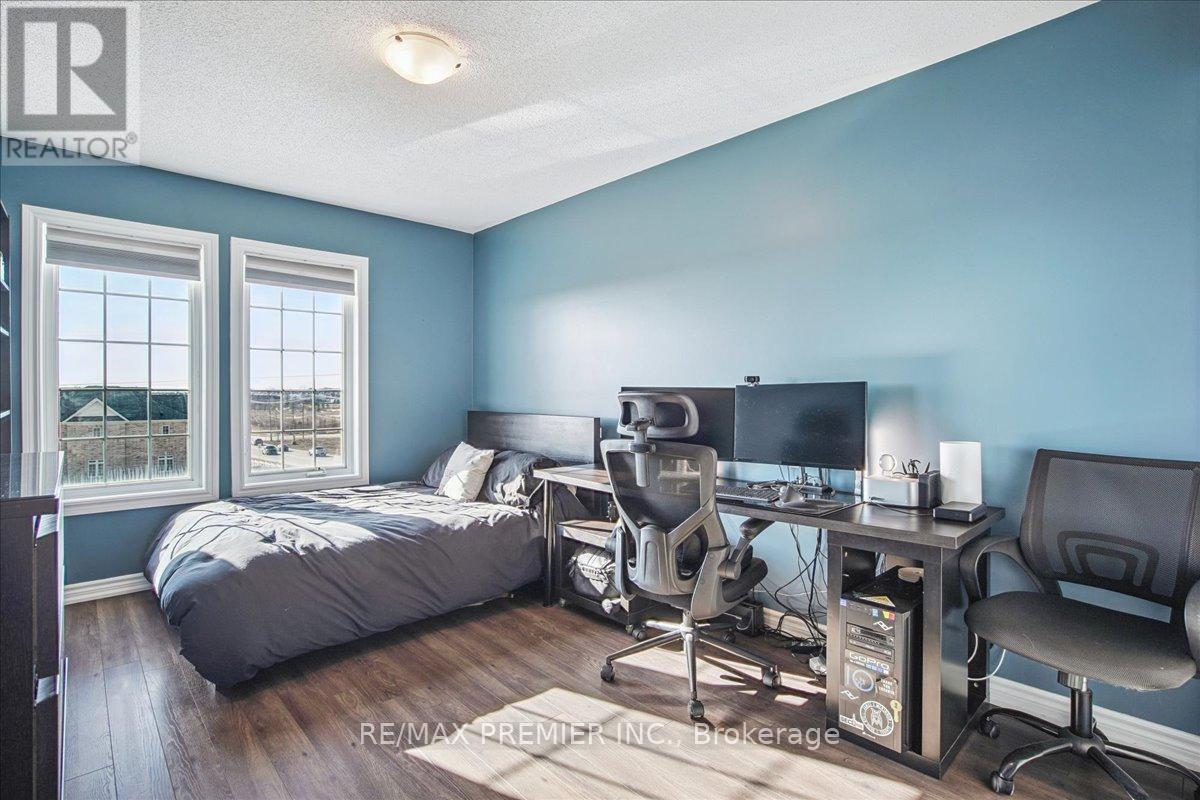 149 Taucar Gate, Bradford West Gwillimbury (Bradford), Ontario  L3Z 0V7 - Photo 19 - N12877724