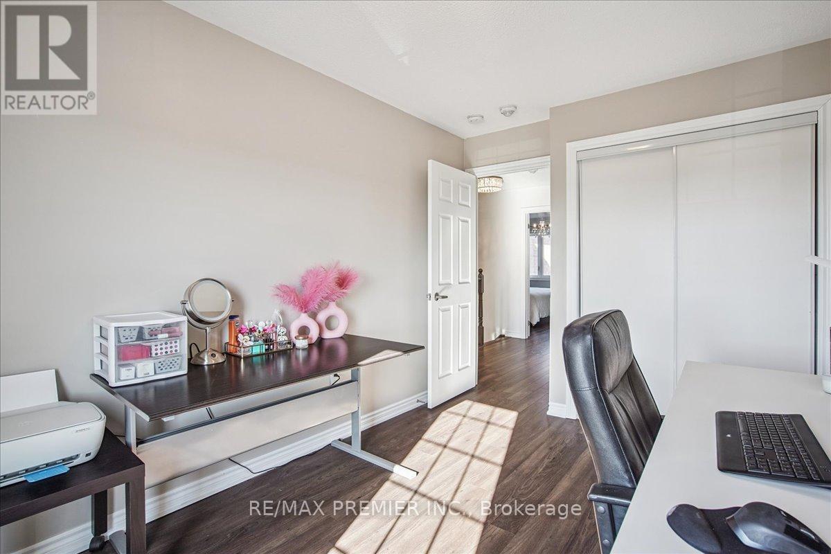 149 Taucar Gate, Bradford West Gwillimbury (Bradford), Ontario  L3Z 0V7 - Photo 22 - N12877724