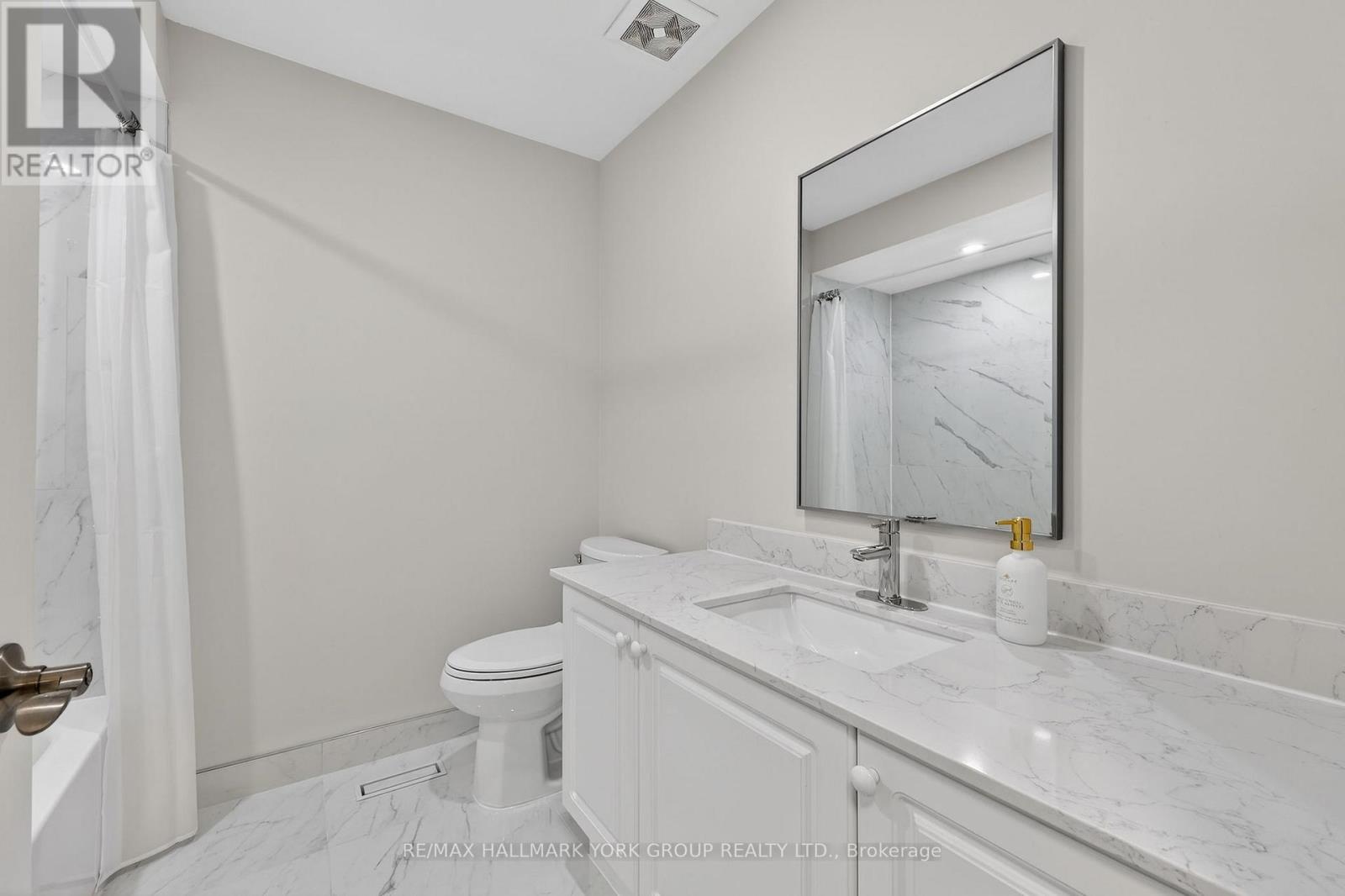 1166 Andrade Lane, Innisfil, Ontario  L9S 4X6 - Photo 13 - N12877760