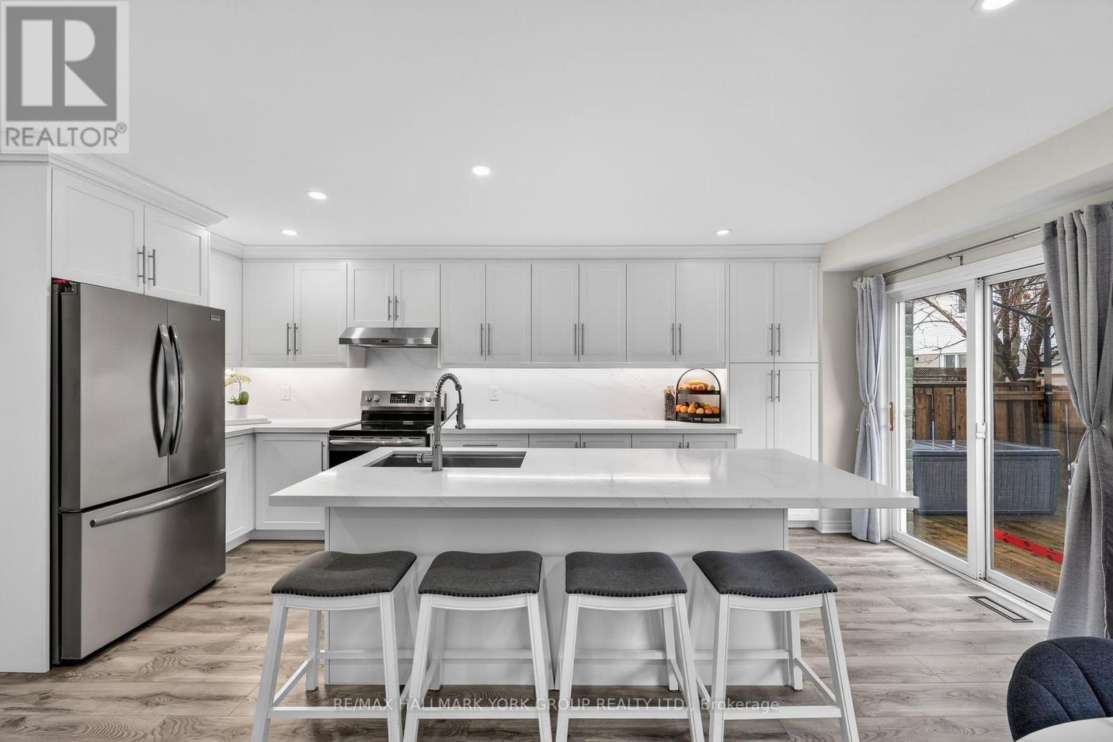 1166 Andrade Lane, Innisfil, Ontario  L9S 4X6 - Photo 3 - N12877760