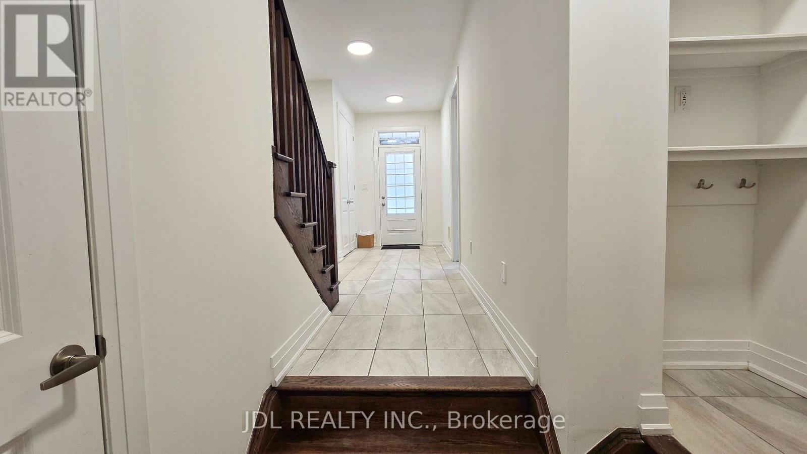 87 Casely Avenue, Richmond Hill, Ontario  L4S 0K7 - Photo 7 - N12877860