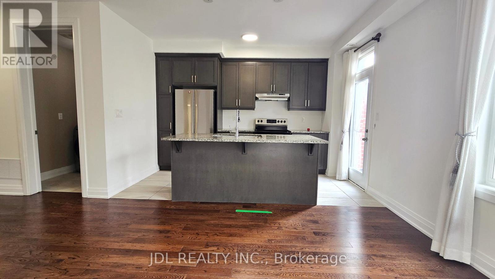 87 Casely Avenue, Richmond Hill, Ontario  L4S 0K7 - Photo 8 - N12877860