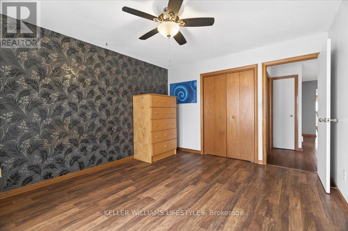 404 Ontario Street, Warwick, Ontario  N0M 2S0 - Photo 14 - X12874810