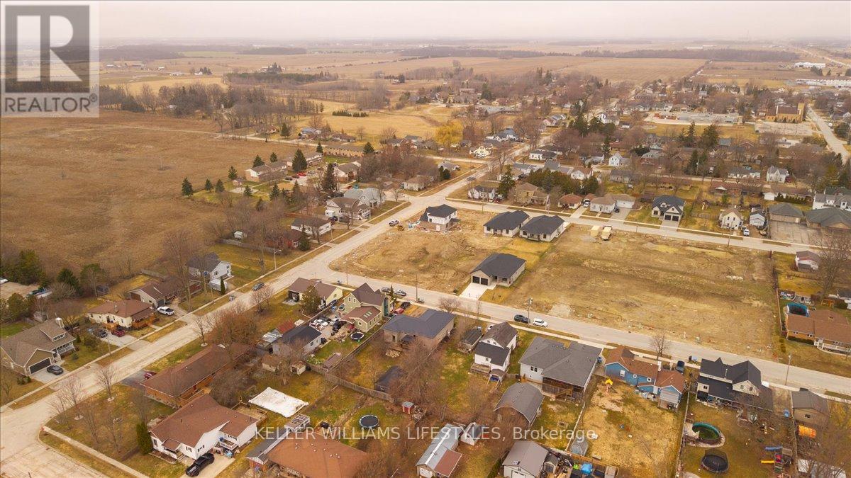 404 Ontario Street, Warwick, Ontario  N0M 2S0 - Photo 39 - X12874810