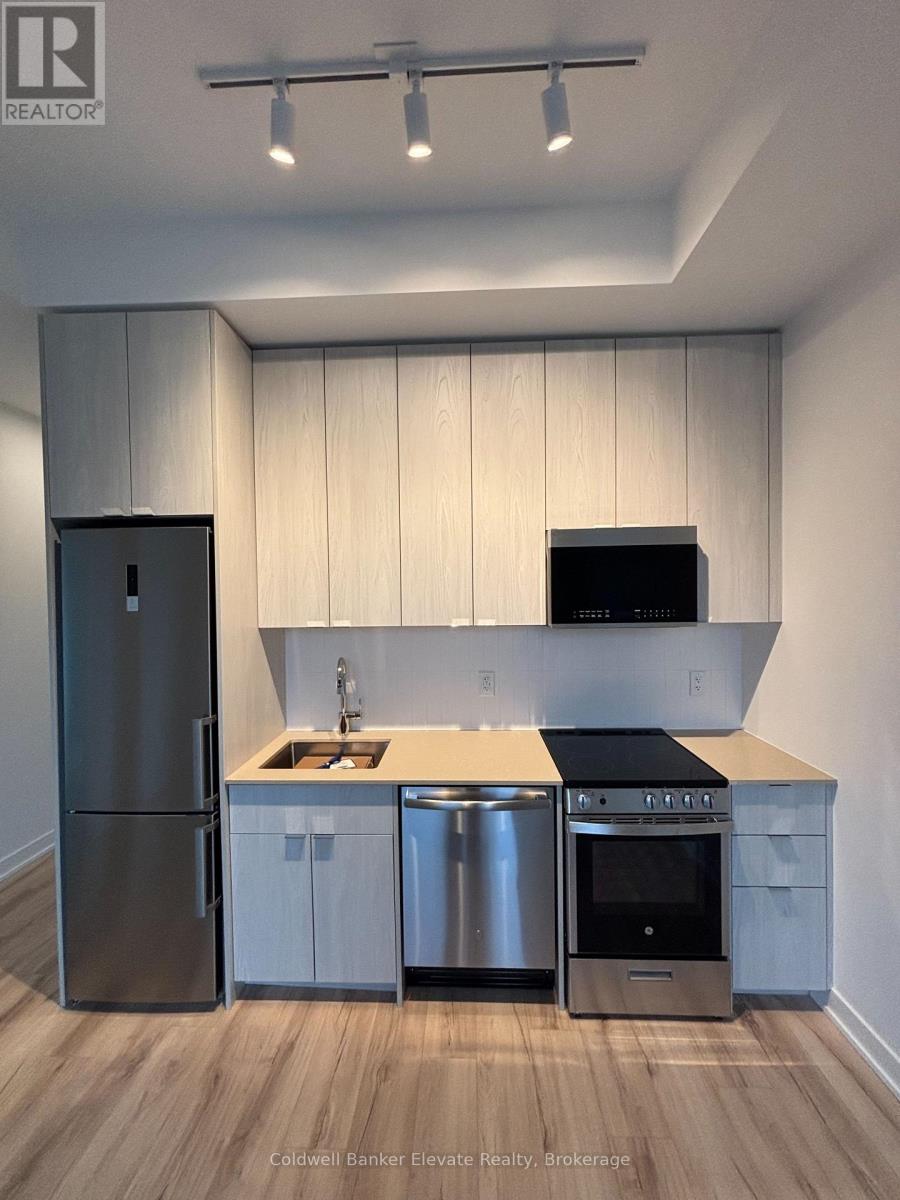 201 - 1660 Bloor Street W, Toronto, Ontario  M6P 0C6 - Photo 3 - W12877682