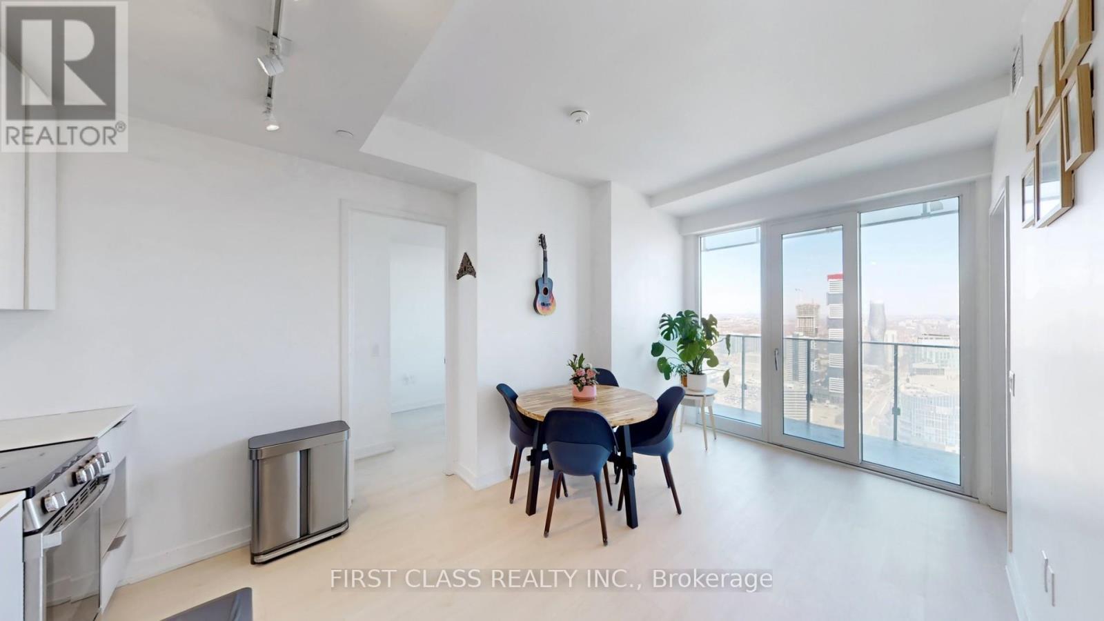 4301 - 3900 Confederation Parkway, Mississauga, Ontario  L5B 0M3 - Photo 12 - W12877732