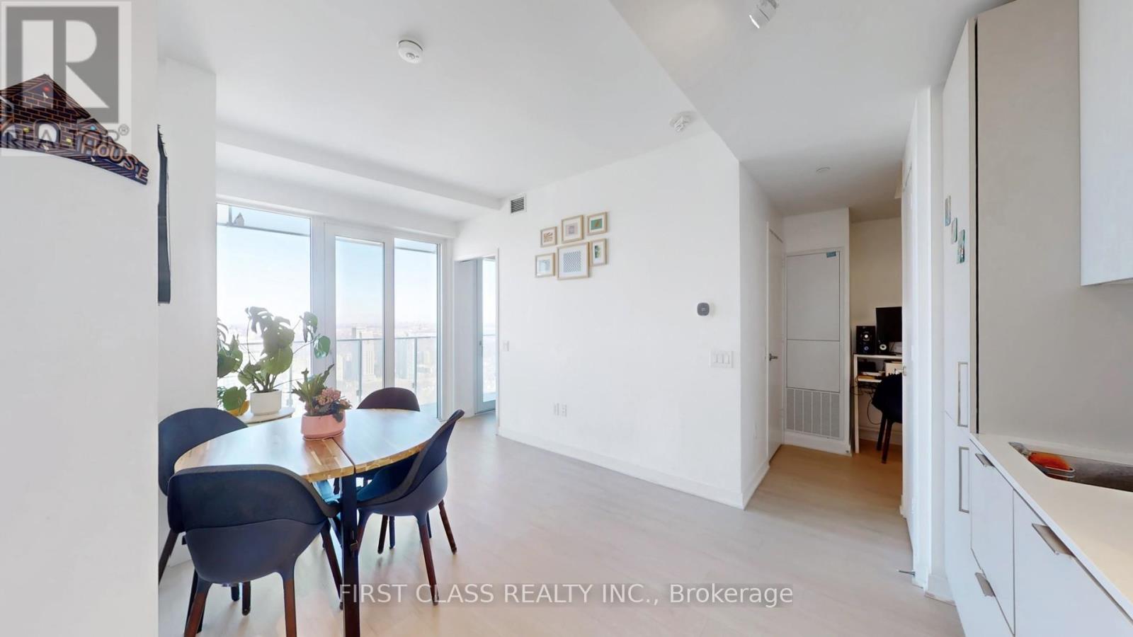 4301 - 3900 Confederation Parkway, Mississauga, Ontario  L5B 0M3 - Photo 14 - W12877732