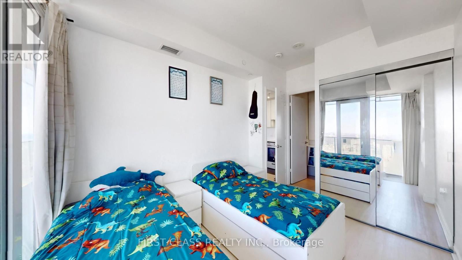 4301 - 3900 Confederation Parkway, Mississauga, Ontario  L5B 0M3 - Photo 24 - W12877732