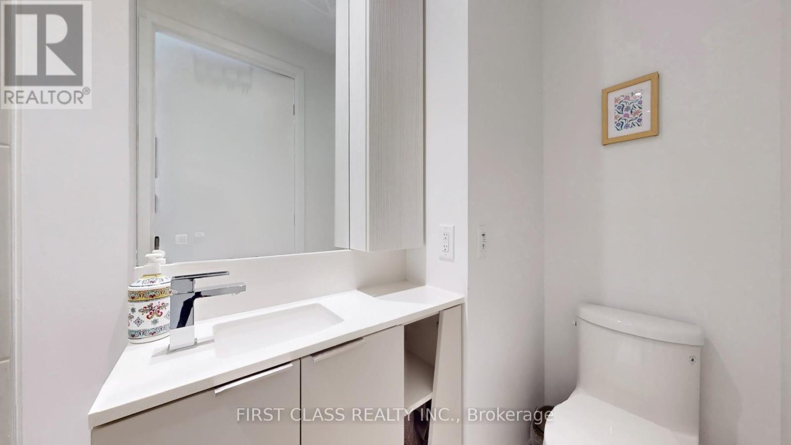 4301 - 3900 Confederation Parkway, Mississauga, Ontario  L5B 0M3 - Photo 31 - W12877732