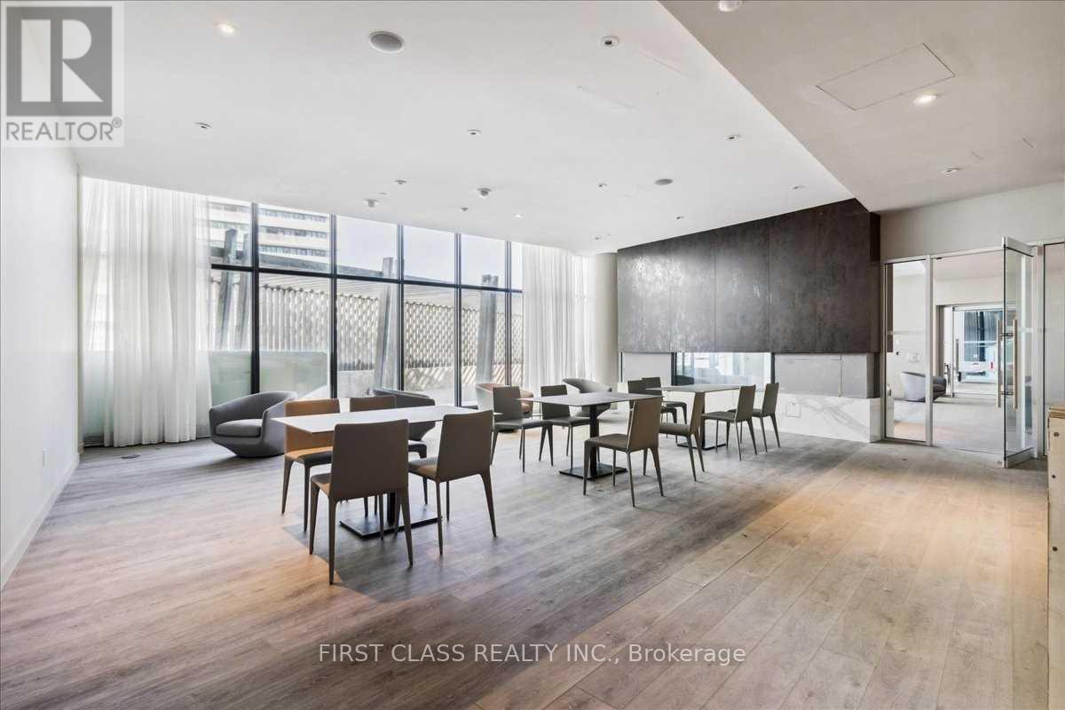 4301 - 3900 Confederation Parkway, Mississauga, Ontario  L5B 0M3 - Photo 39 - W12877732