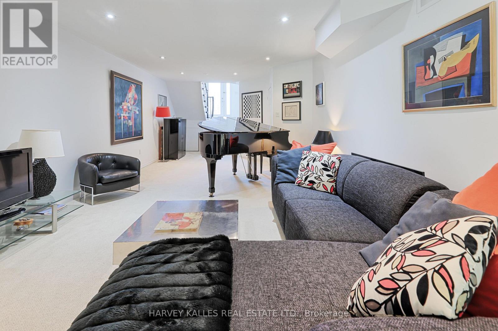 1050 Lindsay Drive, Oakville, Ontario  L6M 3B5 - Photo 32 - W12877798