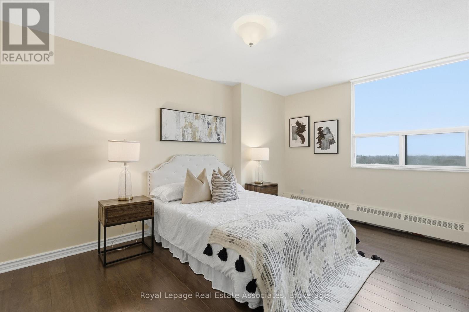 706 - 551 The West Mall, Toronto (Etobicoke West Mall), Ontario  M9C 1G7 - Photo 16 - W12877802