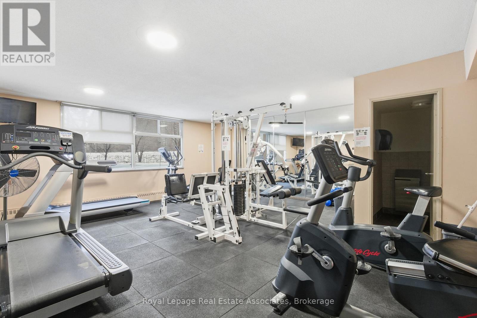 706 - 551 The West Mall, Toronto (Etobicoke West Mall), Ontario  M9C 1G7 - Photo 27 - W12877802