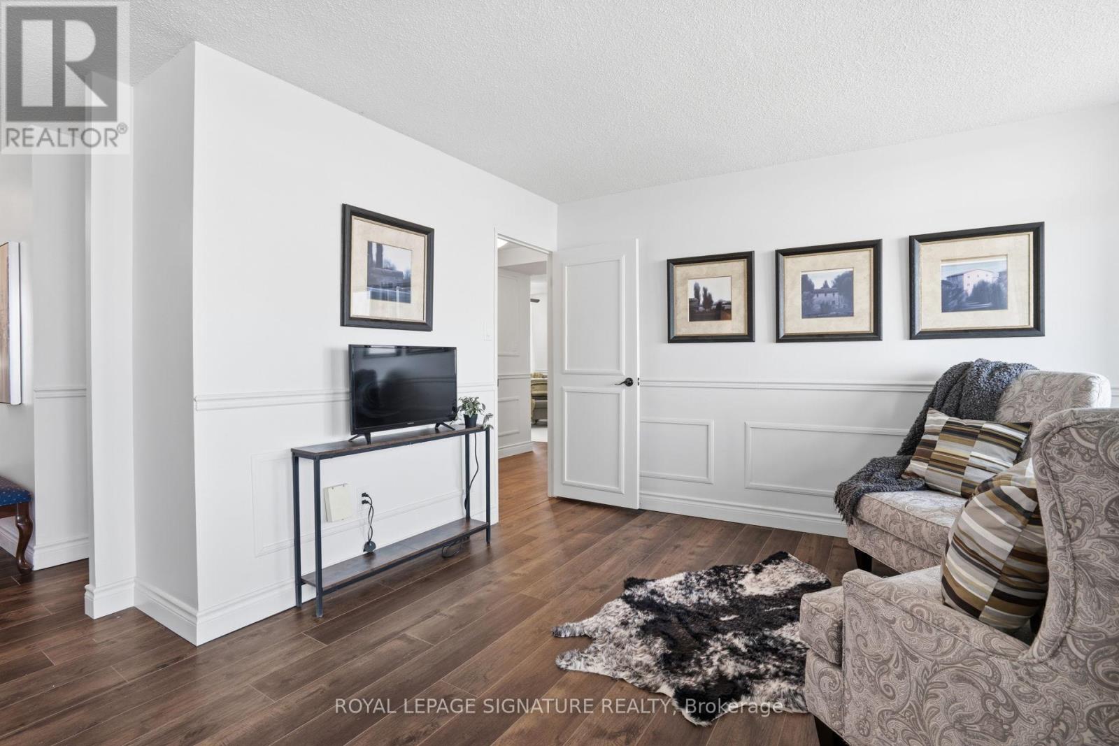 2707 - 3100 Kirwin Avenue, Mississauga, Ontario  L5A 3S6 - Photo 12 - W12877808