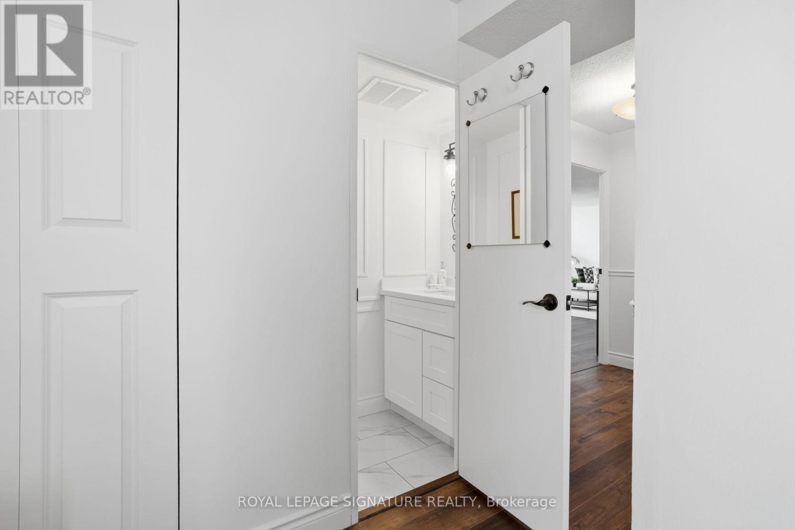 2707 - 3100 Kirwin Avenue, Mississauga, Ontario  L5A 3S6 - Photo 25 - W12877808