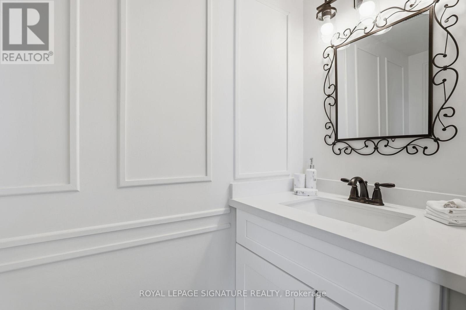 2707 - 3100 Kirwin Avenue, Mississauga, Ontario  L5A 3S6 - Photo 26 - W12877808