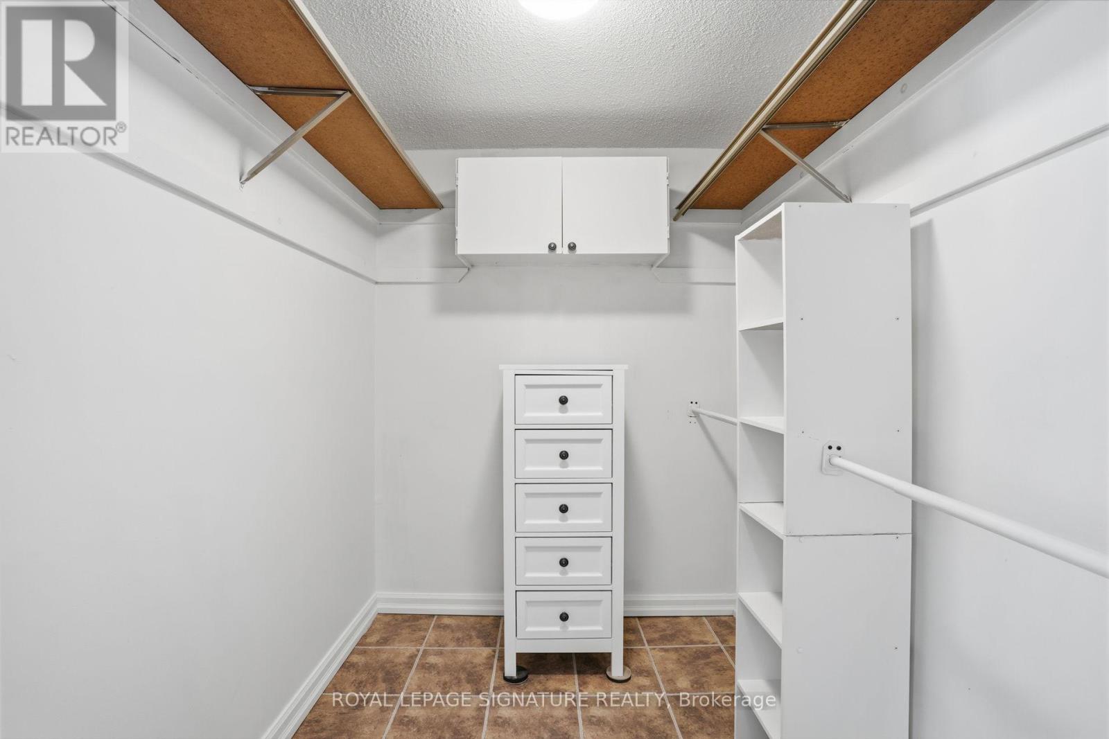 2707 - 3100 Kirwin Avenue, Mississauga, Ontario  L5A 3S6 - Photo 30 - W12877808