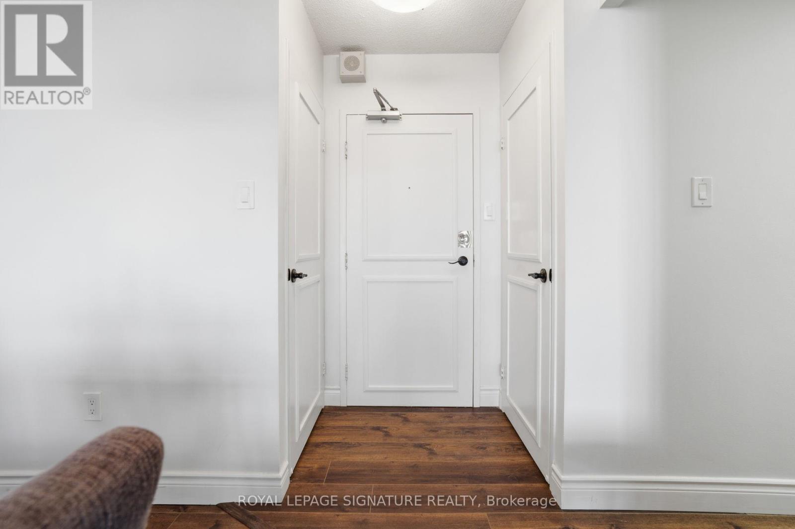 2707 - 3100 Kirwin Avenue, Mississauga, Ontario  L5A 3S6 - Photo 5 - W12877808