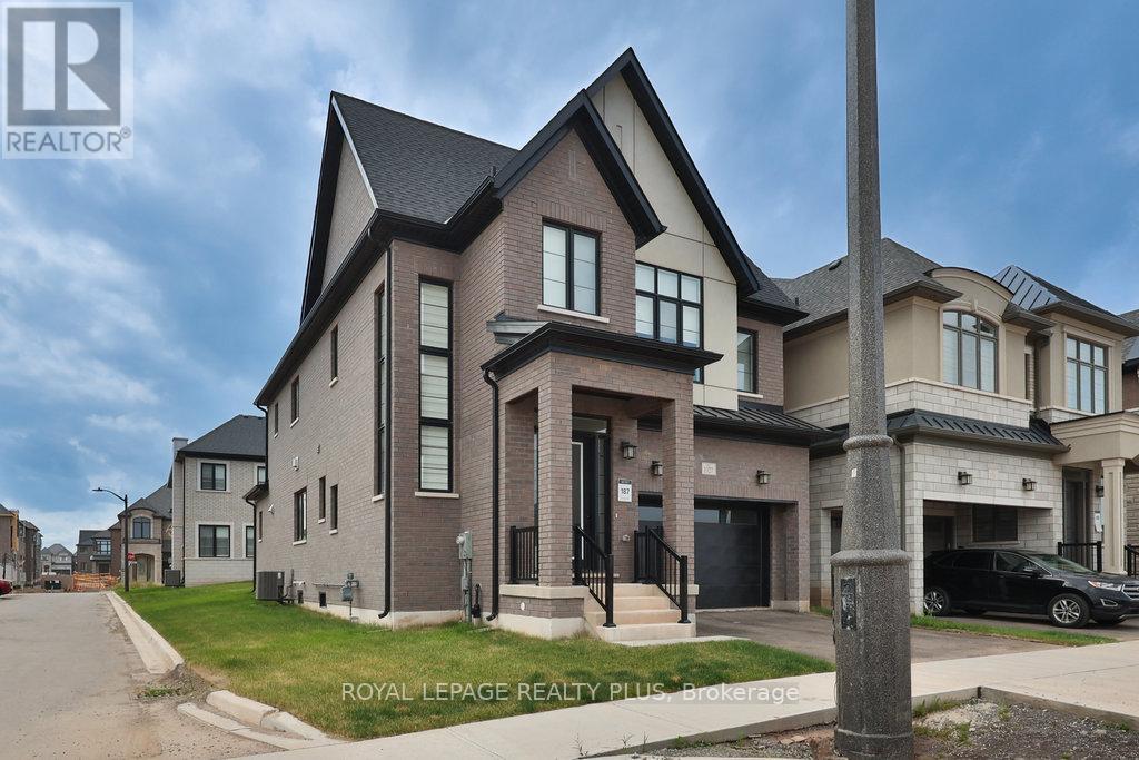 1327 WHEAT BOOM DRIVE, Oakville, Ontario