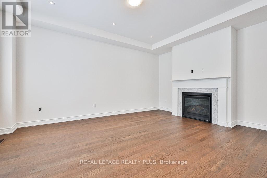 1327 Wheat Boom Drive, Oakville, Ontario  L6H 7Z6 - Photo 10 - W12877812