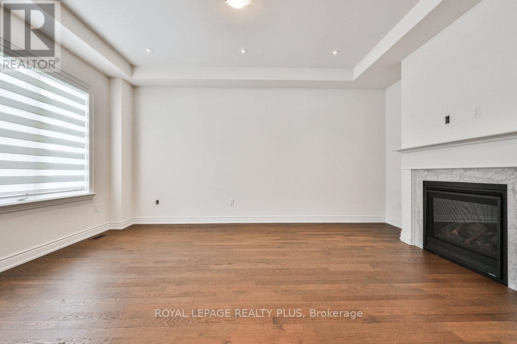 1327 Wheat Boom Drive, Oakville, Ontario  L6H 7Z6 - Photo 11 - W12877812