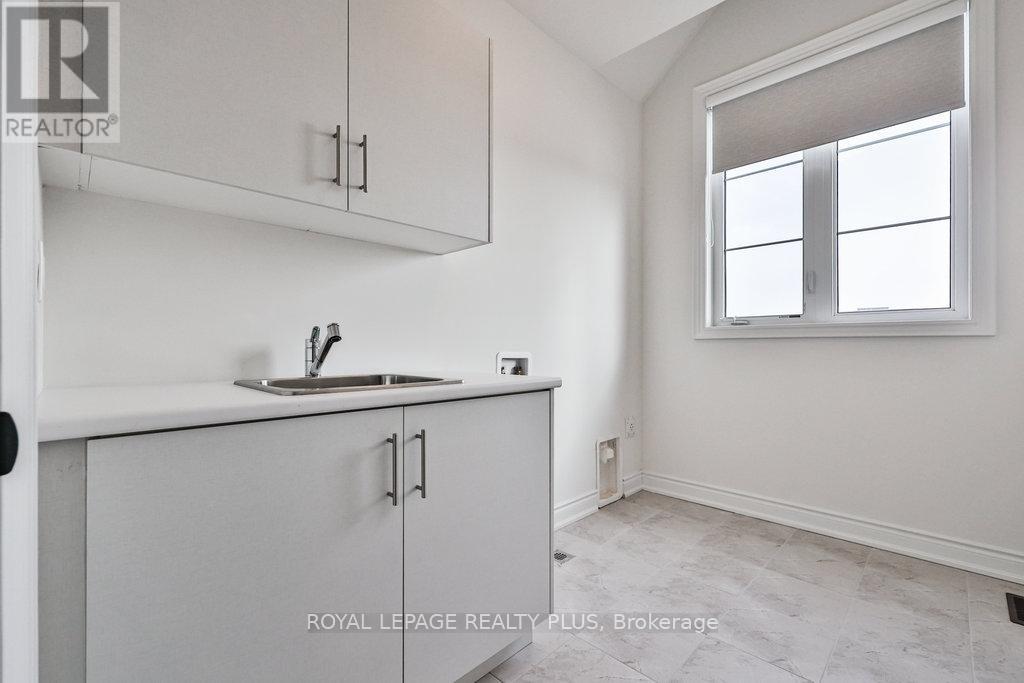 1327 Wheat Boom Drive, Oakville, Ontario  L6H 7Z6 - Photo 16 - W12877812