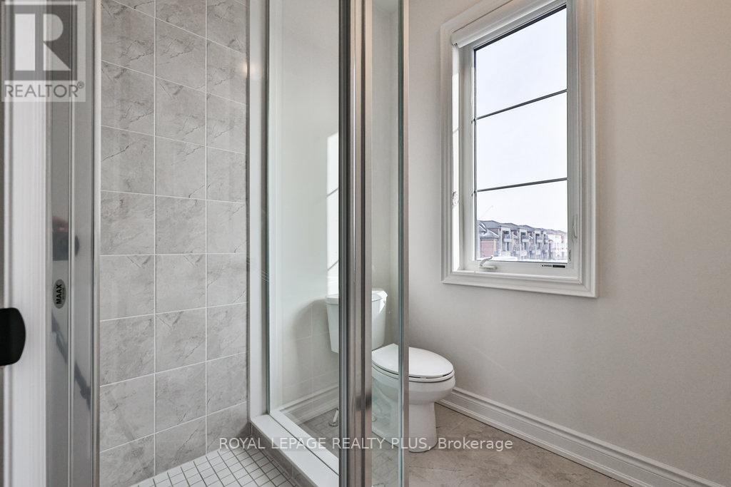 1327 Wheat Boom Drive, Oakville, Ontario  L6H 7Z6 - Photo 19 - W12877812