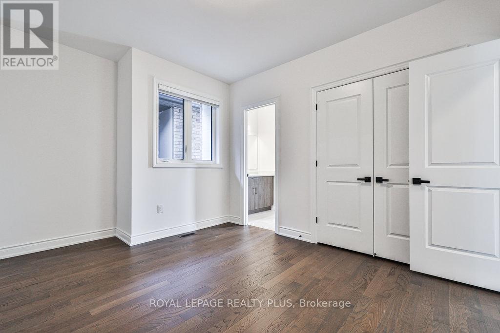 1327 Wheat Boom Drive, Oakville, Ontario  L6H 7Z6 - Photo 20 - W12877812