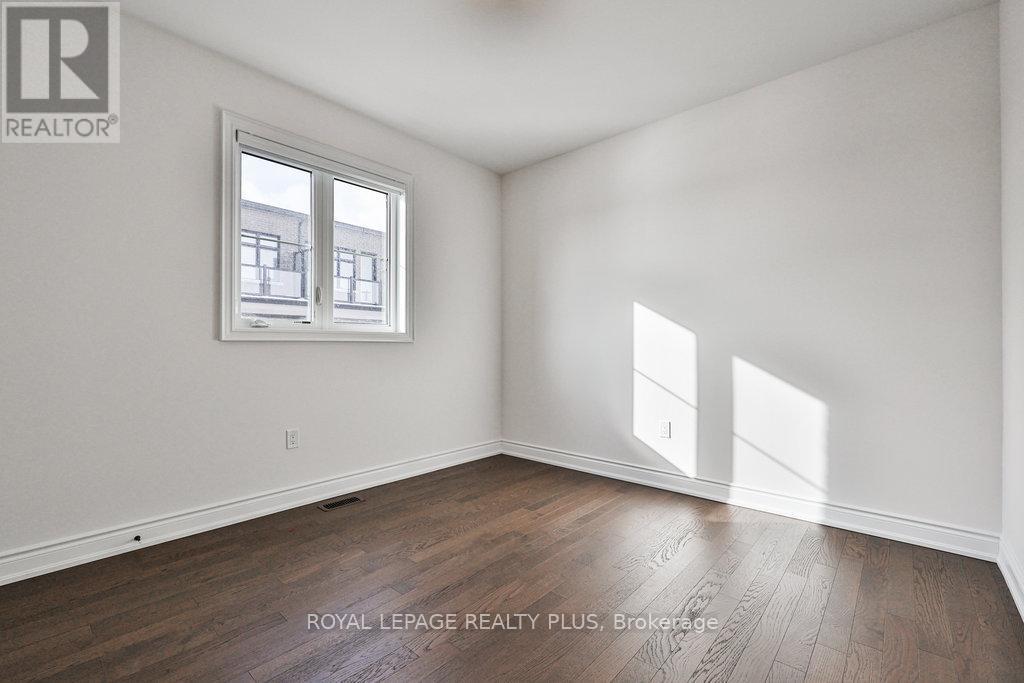 1327 Wheat Boom Drive, Oakville, Ontario  L6H 7Z6 - Photo 21 - W12877812