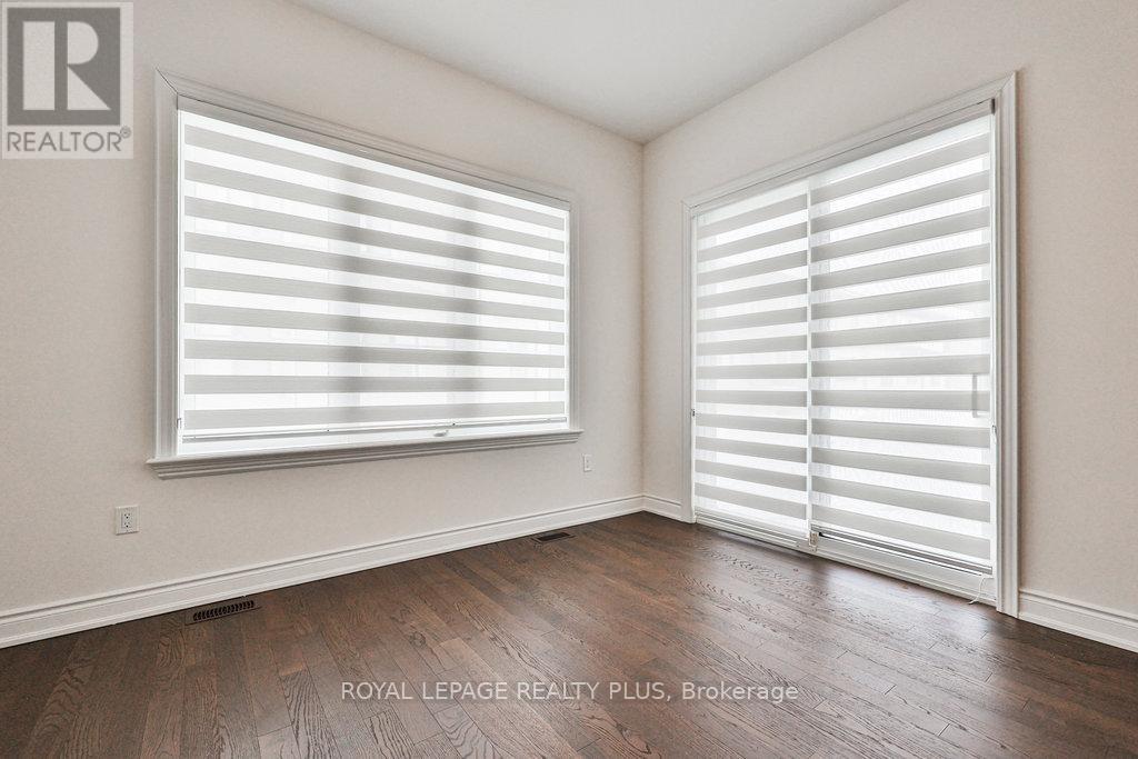 1327 Wheat Boom Drive, Oakville, Ontario  L6H 7Z6 - Photo 9 - W12877812