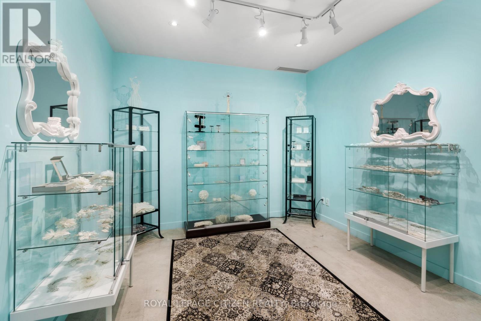 1610a Bloor Street W, Toronto (High Park North), Ontario  M6P 1A7 - Photo 33 - W12877864