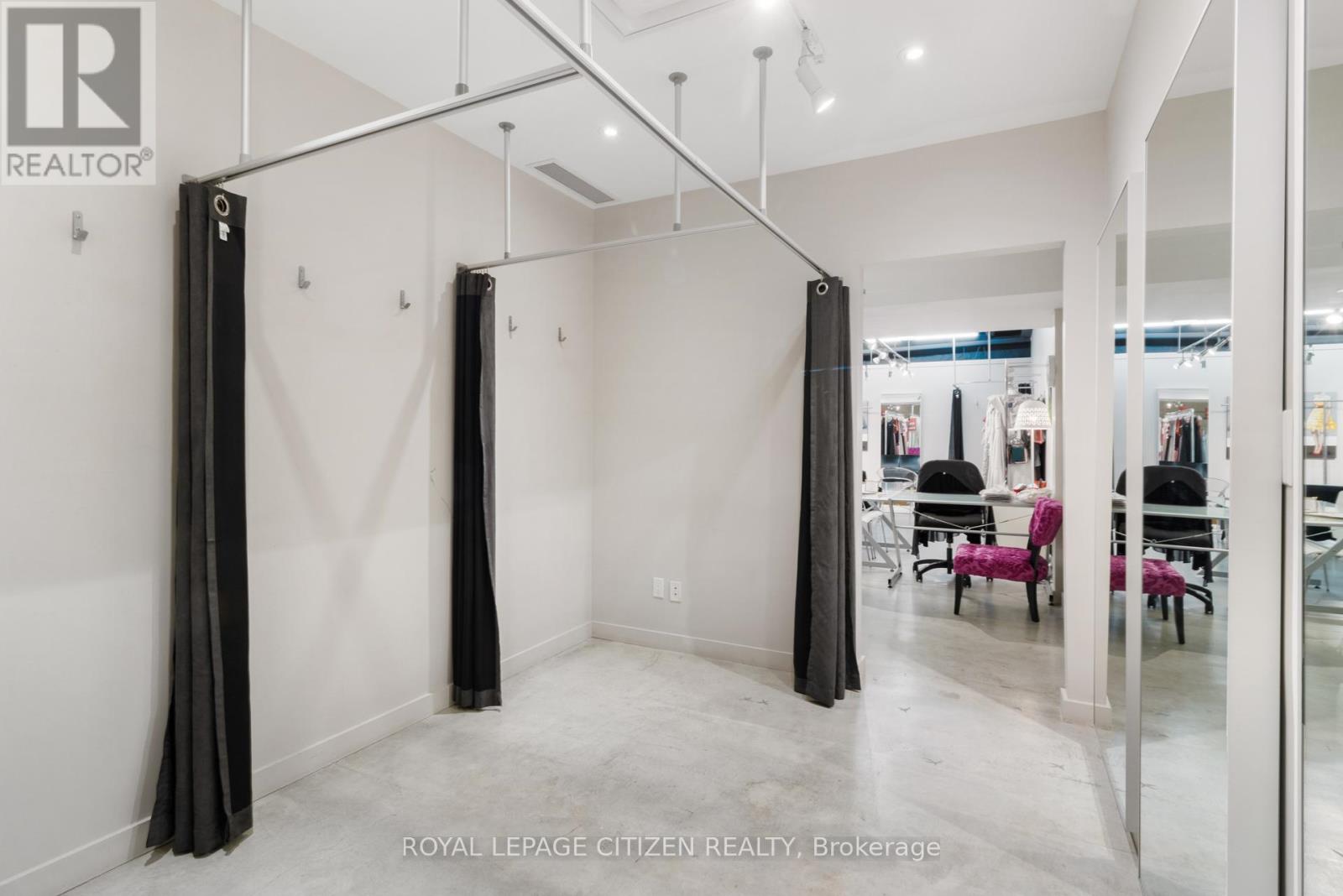 1610a Bloor Street W, Toronto (High Park North), Ontario  M6P 1A7 - Photo 36 - W12877864