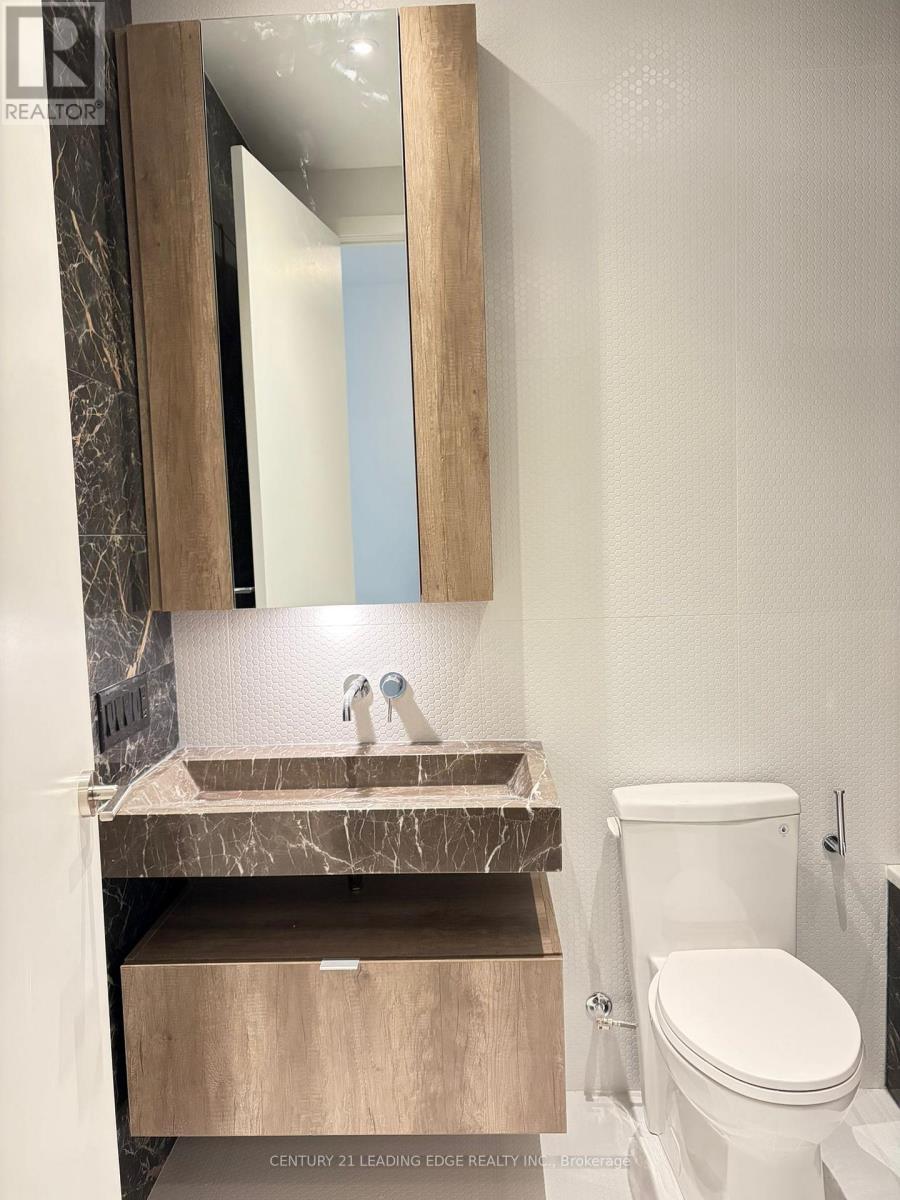 5801 - 11 Yorkville Avenue, Toronto, Ontario  M4W 0B7 - Photo 21 - C12877584