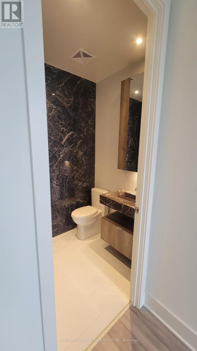 5801 - 11 Yorkville Avenue, Toronto, Ontario  M4W 0B7 - Photo 14 - C12877584