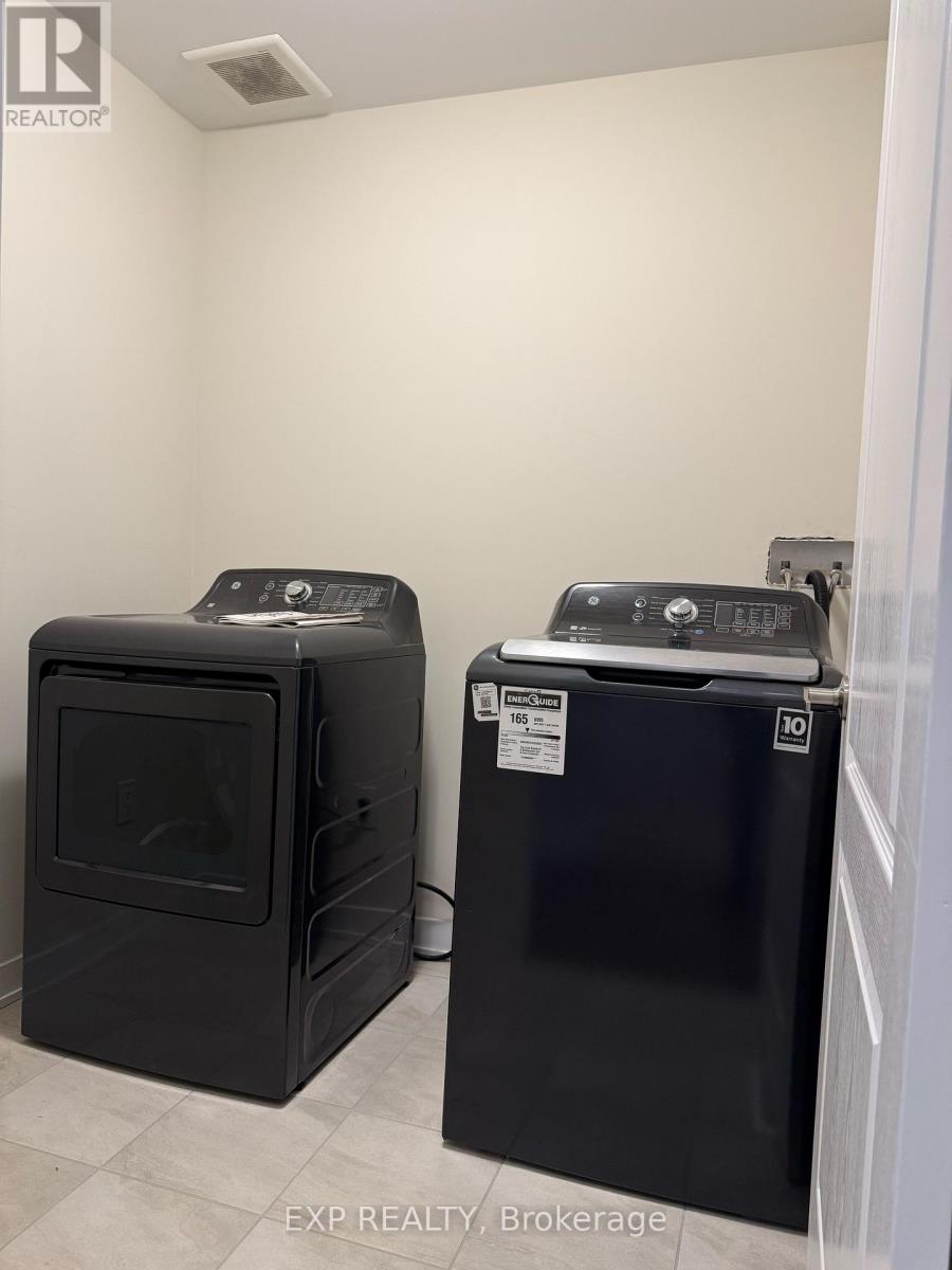 21 Starboard Crescent, Welland (Dain City), Ontario  L3B 0M7 - Photo 11 - X12877634