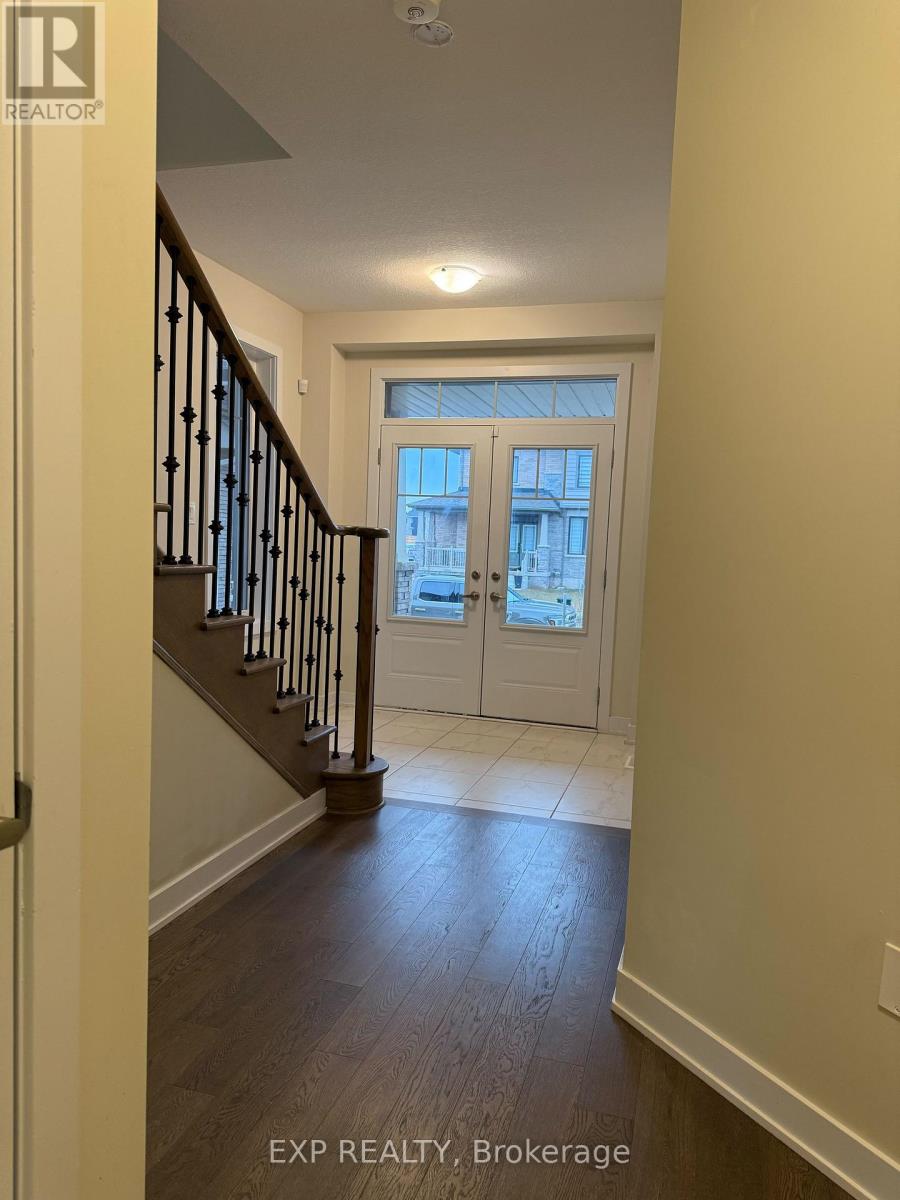 21 Starboard Crescent, Welland (Dain City), Ontario  L3B 0M7 - Photo 3 - X12877634