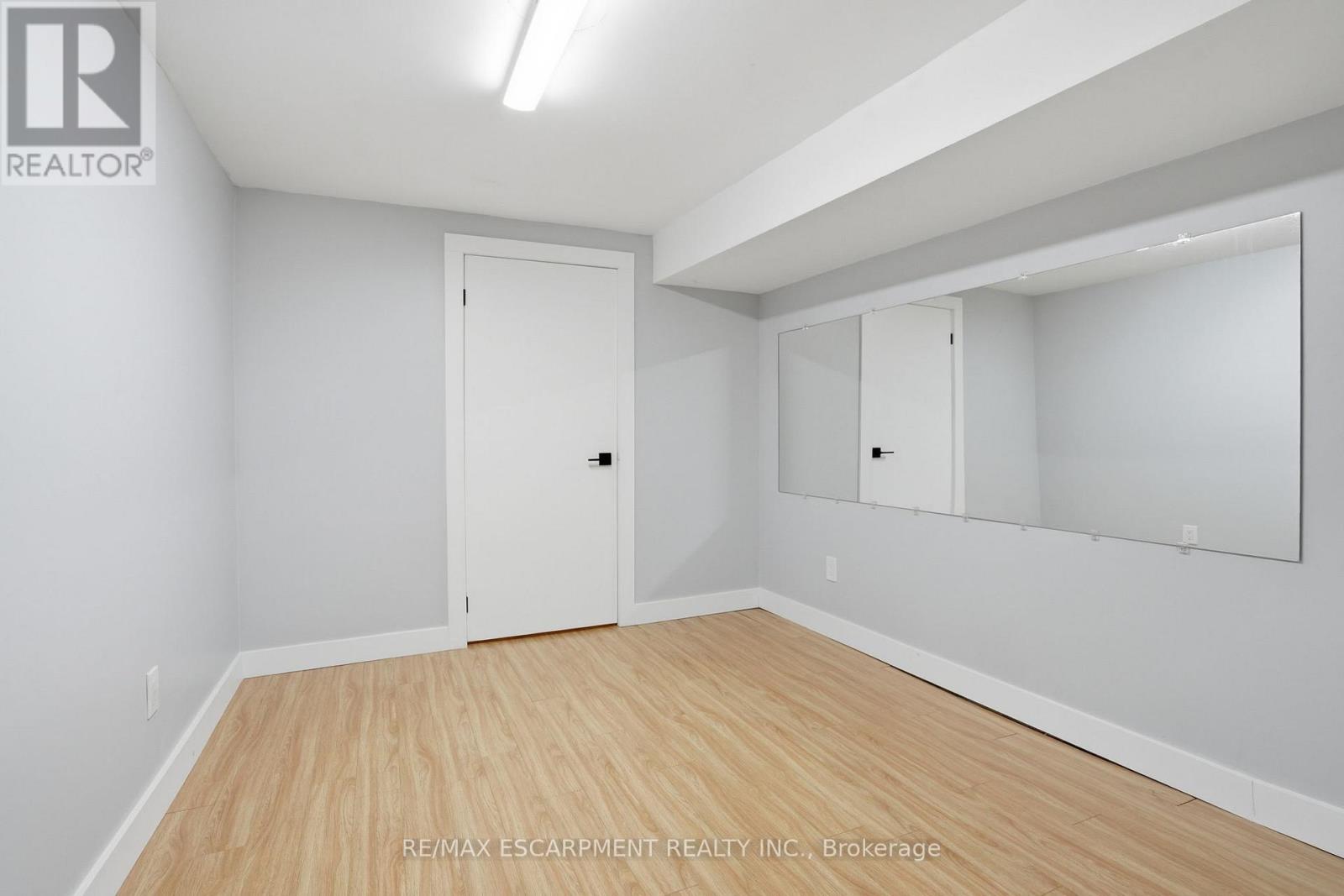 68 Delena Avenue, Hamilton, Ontario  L8H 6B7 - Photo 29 - X12877670