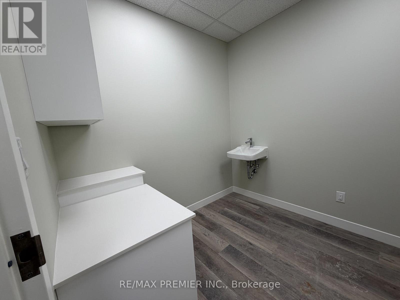 102-03 - 3 Cross Street, Welland (Welland Downtown), Ontario  L3B 5X6 - Photo 14 - X12877698