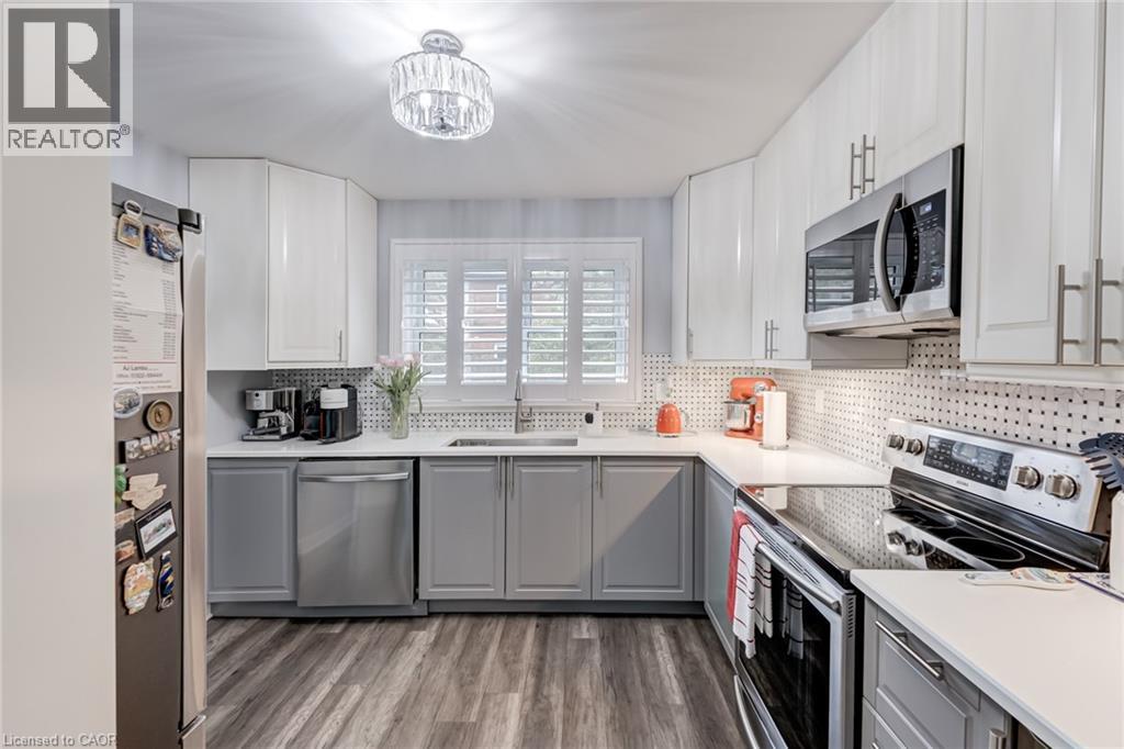 2825 Gananoque Drive Unit# 48, Mississauga, Ontario  L5N 1V6 - Photo 8 - 40797660