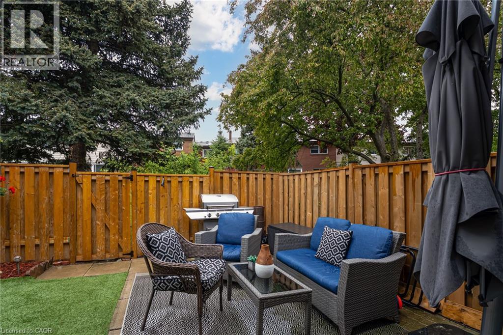 2825 Gananoque Drive Unit# 48, Mississauga, Ontario  L5N 1V6 - Photo 38 - 40797660