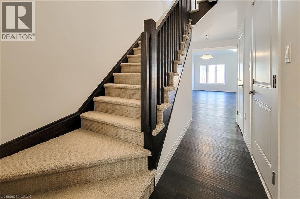 30 Times Square Boulevard Unit# 7, Stoney Creek, Ontario  L8J 0M1 - Photo 5 - 40811920