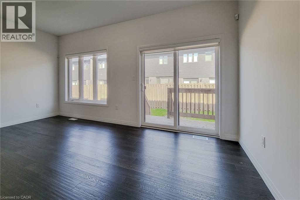 30 Times Square Boulevard Unit# 7, Stoney Creek, Ontario  L8J 0M1 - Photo 10 - 40811920