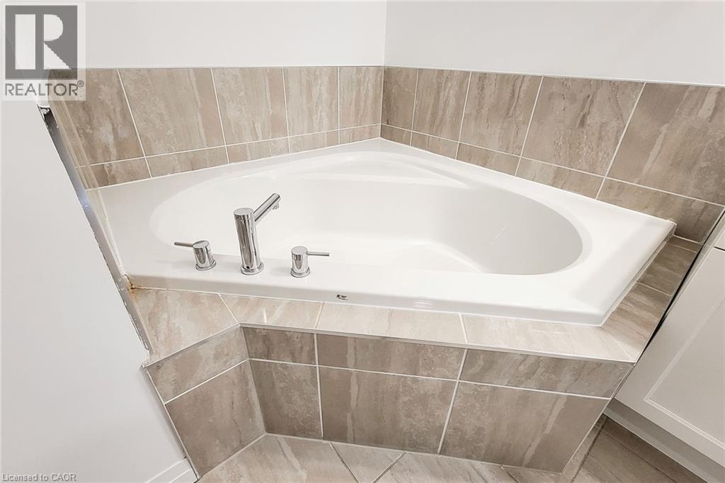 30 Times Square Boulevard Unit# 7, Stoney Creek, Ontario  L8J 0M1 - Photo 26 - 40811920