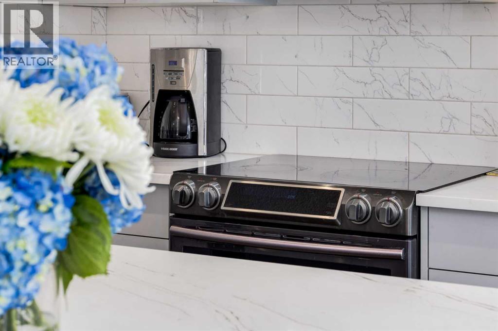 202 Tuscany Vista Point Nw, Calgary, Alberta  T3L 3A1 - Photo 5 - A2290860