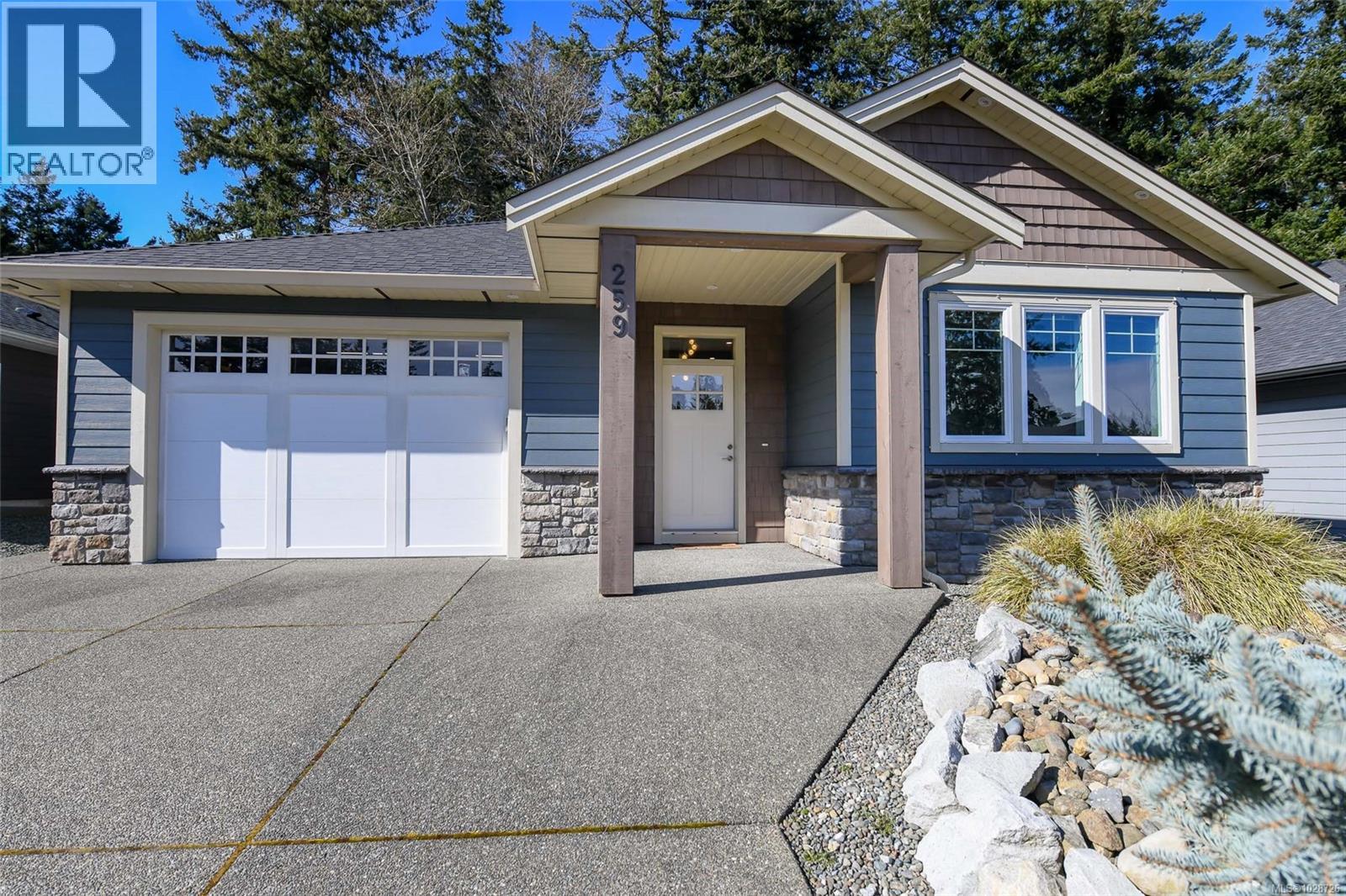 259 Forester Ave, Comox, British Columbia  V9M 0C2 - Photo 3 - 1028726