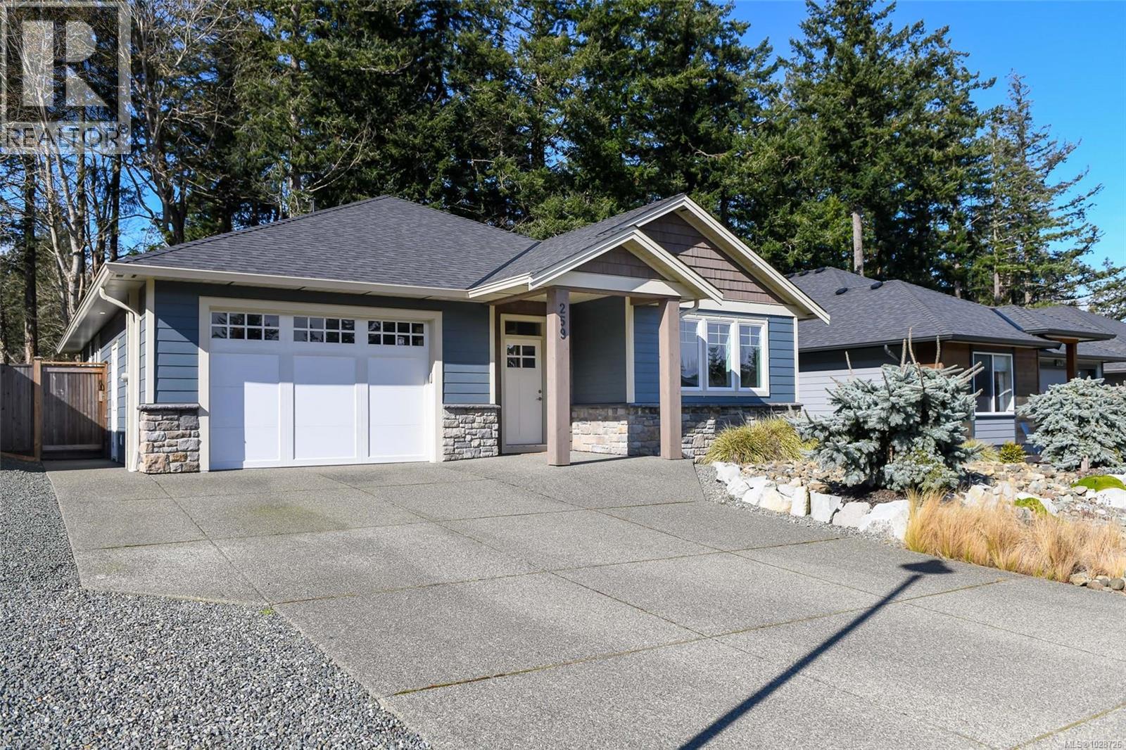 259 Forester Ave, Comox, British Columbia  V9M 0C2 - Photo 4 - 1028726